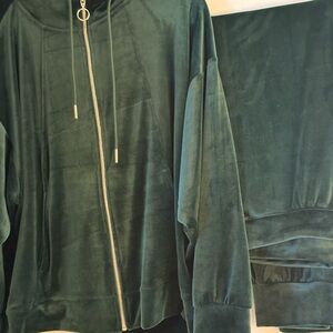 Women's Green Velvet Jacket and Jogger Outfit